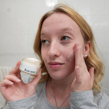 Load image into Gallery viewer, Phyto-5 Face Cream: Natural Moisturizer with Cacao Absolute & Imortelle (Helichrysum italicum) and Silk peptides.