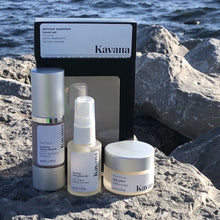 Load image into Gallery viewer, Plant powered, handmade, all natural, non-toxic, moisturising face cream to keep your skin hydrated with natural ingredients. Protect, soothe, moisturize day and night. Mango butter, squalane, panthenol, allantoin, silk peptides, orange blossom, rosehip, calendula, plantain and comfrey help with irritation, redness, inflammation and dryness.