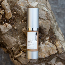 Load image into Gallery viewer, Powered by Kavana's Phyto-5 complexe of calendaula, comfrey, echinacea, plantain and rosehip seed oil macerated in Sunflower oil, along with green coffee extract and Hyaluronic acid, Kavana's Phyto-5 Luminous Eye Cream helps keep skin supple, and not puffy. The slight mica, lends a shimmering luminosity to the eye area.