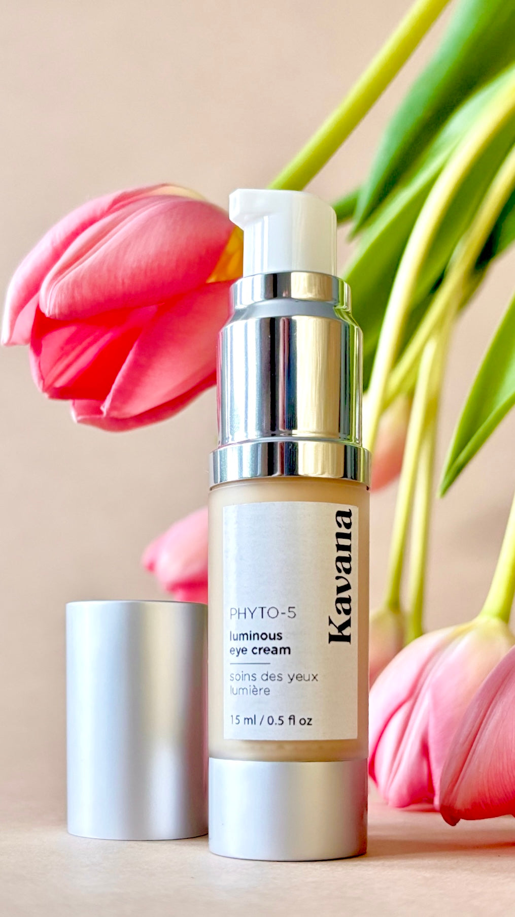 Phyto-5 Luminous Eye Cream: Brightening Eye Cream with Blur Corrnflower, Green Coffee, Hyaluronic Acid and light reflecting mica blend.