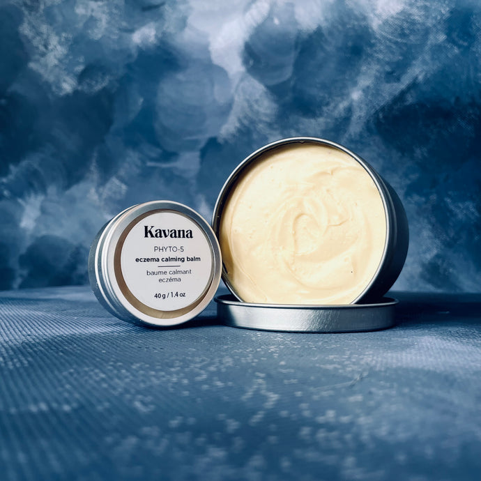 Kavana's phyto-5 eczema calming balm comes in two sizes: the 40gr small mini refillable tin and the larger 200gr family size tin. Seen together in this photo side by side, to show the size difference.