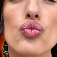 Load image into Gallery viewer, KISSING LIPS!
