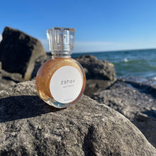 Load image into Gallery viewer, Zahav: Eau Fraiche- Golden neroli shimmer spray, for hair and body.
