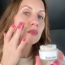 Load image into Gallery viewer, Phyto-5 Face Cream: Natural Moisturizer with Cacao Absolute &amp; Imortelle (Helichrysum italicum) and Silk peptides.
