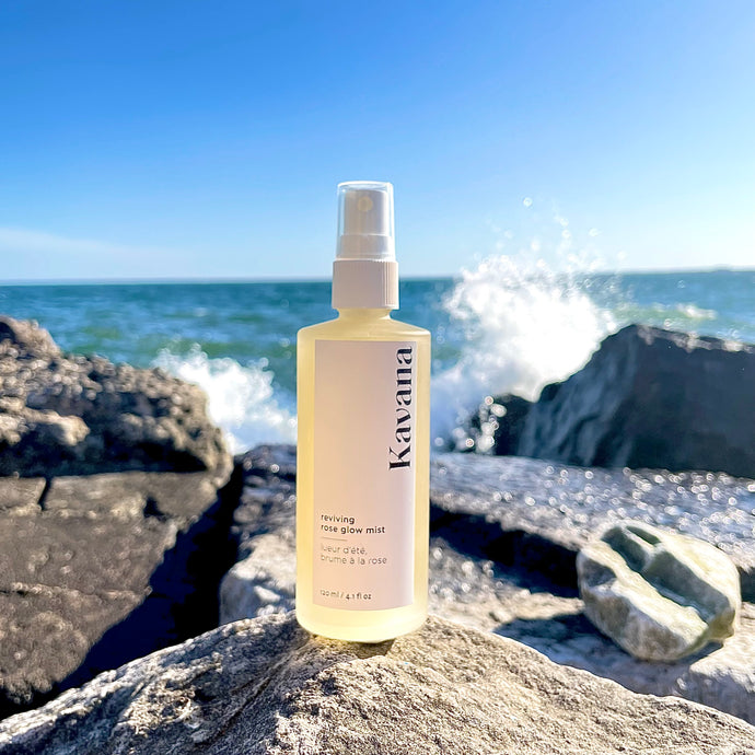 Wash and Glow! Hydrate on the go with a spritz of Kavana's Rose Glow Mist. Keeping you hydrated and glowing is our mission. This mist is loaded with silk peptides, aloe juice and panthenol, to keep your hydrated all winter long. Try it before you leave the house! Just wash and glow!