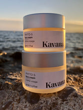 Load image into Gallery viewer, Plant powered, handmade, all natural, non-toxic, moisturising face cream to keep your skin hydrated with natural ingredients. Protect, soothe, moisturize day and night. Mango butter, squalane, panthenol, allantoin, silk peptides, orange blossom, rosehip, calendula, plantain and comfrey help with irritation, redness, inflammation and dryness.
