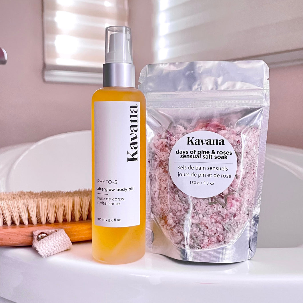 Rest and restore with Kavana. Try our self-care Sunday must have soak: with pine needles and crushed roses in a blend of Himalayan, Dead Sea and Epsom salts. A truly sensual scent!