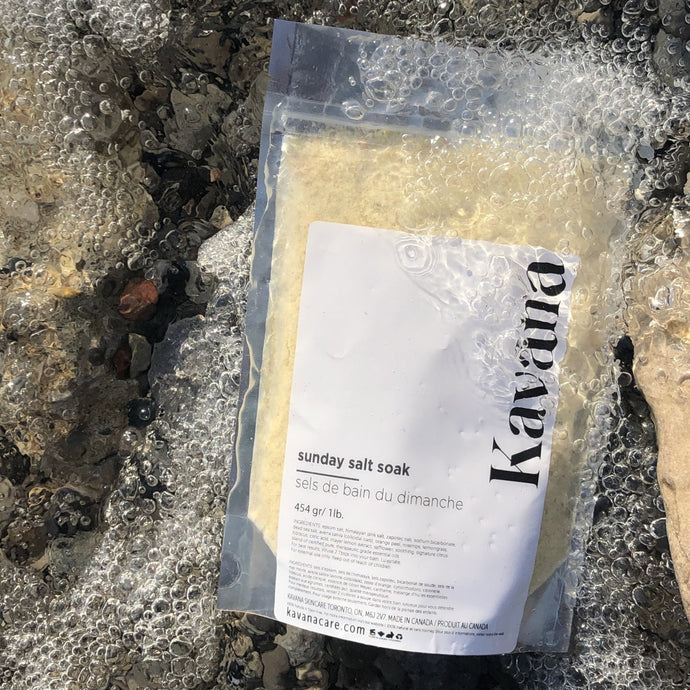 Start Sunday off right by making time for self-care. A decadent, aromatherapeutic experience, KAVANA Sunday Salt Soak's signature blend of salts, exhilarating and revitalizing citrus essential oils, herbs and orange zest, will rejuvenate your skin and your senses.